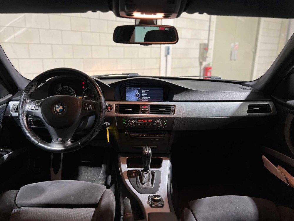 BMW 320xd Touring Luxury Line 184hp 2011 3-series, 52-XTH-7