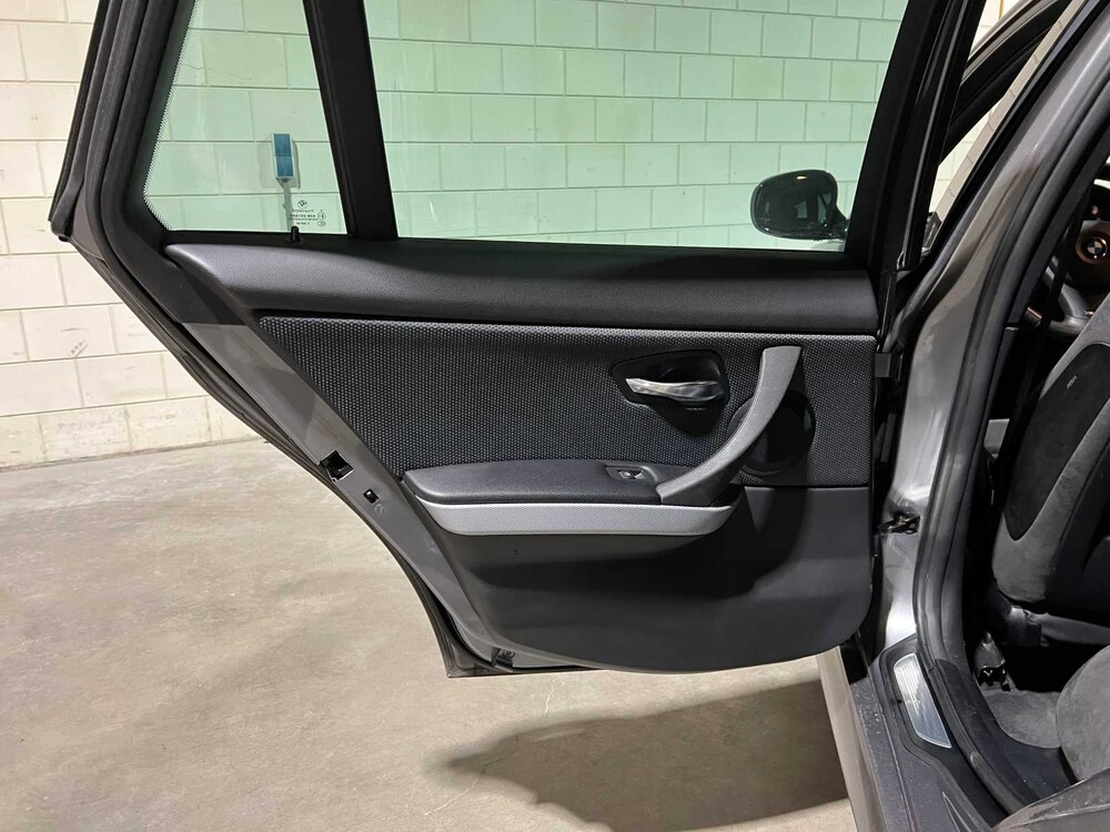 BMW 320xd Touring Luxury Line 184hp 2011 3-series, 52-XTH-7