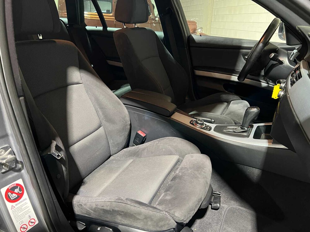 BMW 320xd Touring Luxury Line 184hp 2011 3-series, 52-XTH-7