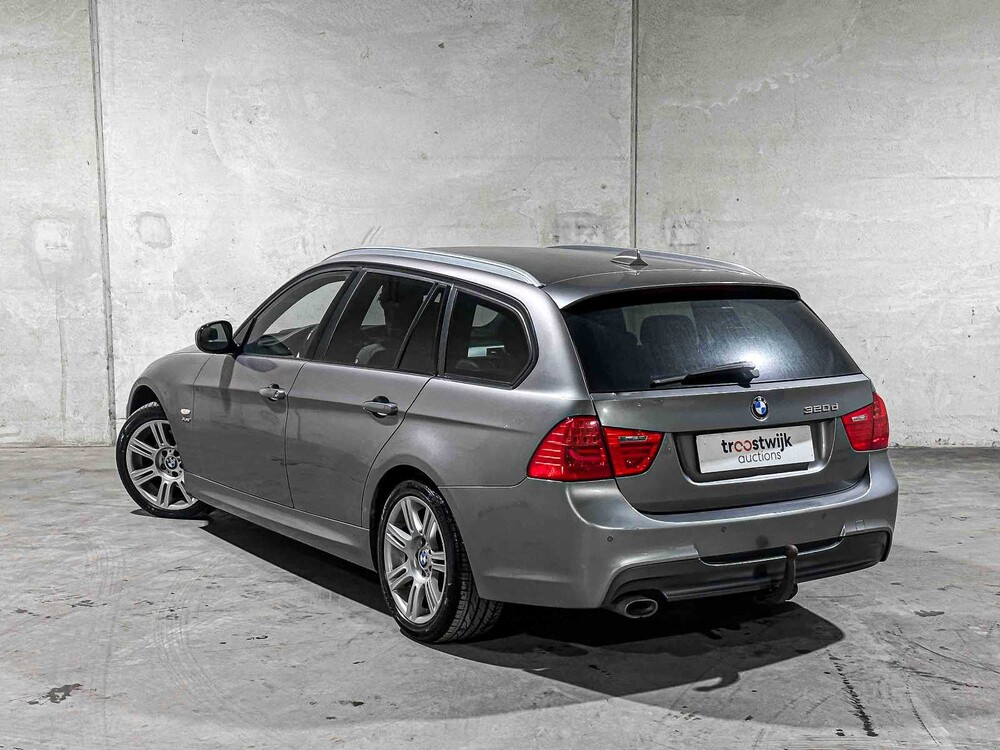 BMW 320xd Touring Luxury Line 184hp 2011 3-series, 52-XTH-7