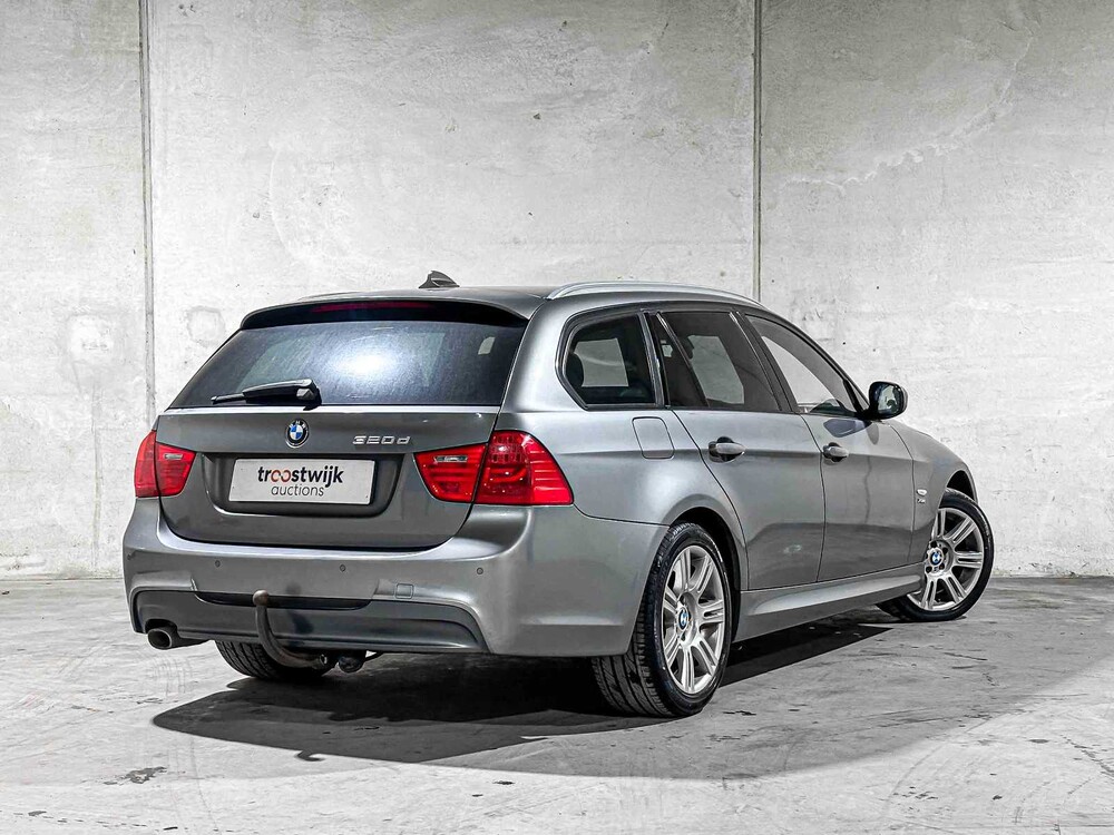 BMW 320xd Touring Luxury Line 184hp 2011 3-series, 52-XTH-7