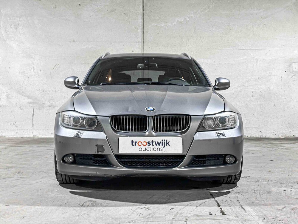 BMW 320xd Touring Luxury Line 184hp 2011 3-series, 52-XTH-7