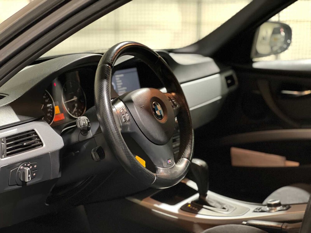 BMW 320xd Touring Luxury Line 184hp 2011 3-series, 52-XTH-7