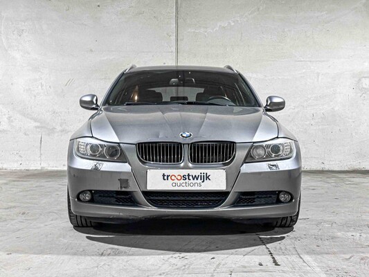 BMW 320xd Touring Luxury Line 184pk 2011 3-serie, 52-XTH-7