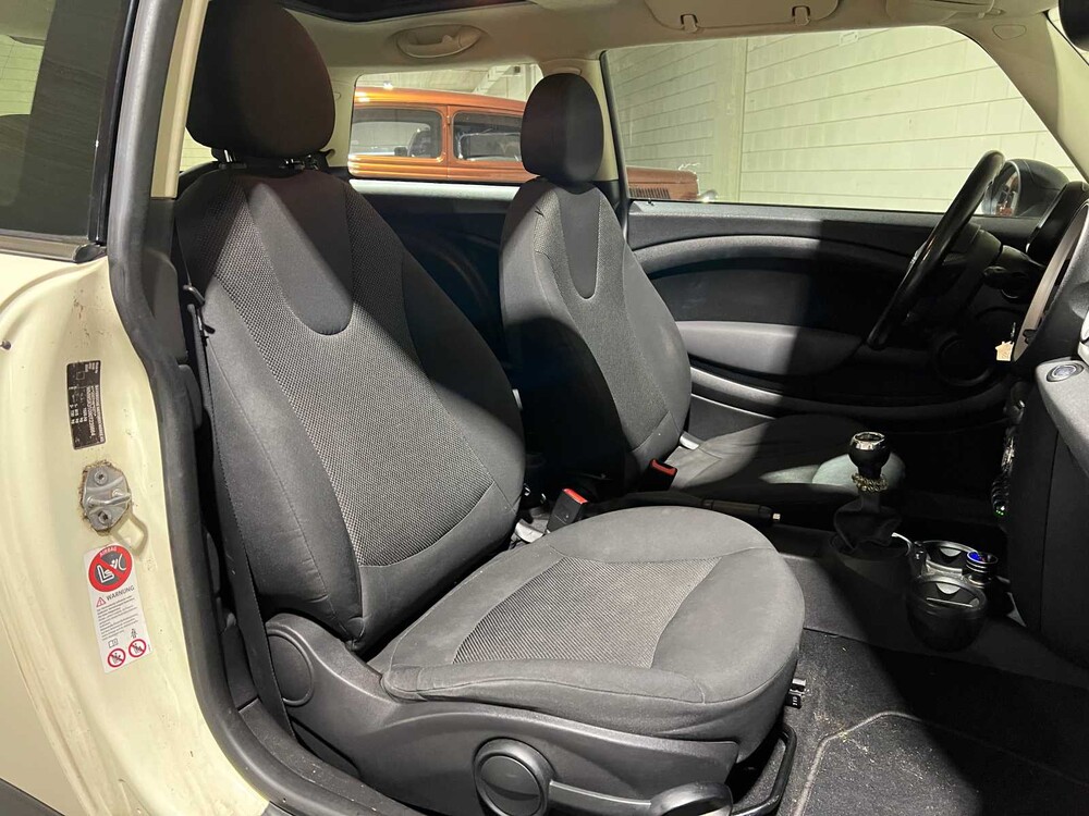 Mini 1.6 One 98pk 2011, S-637-TT