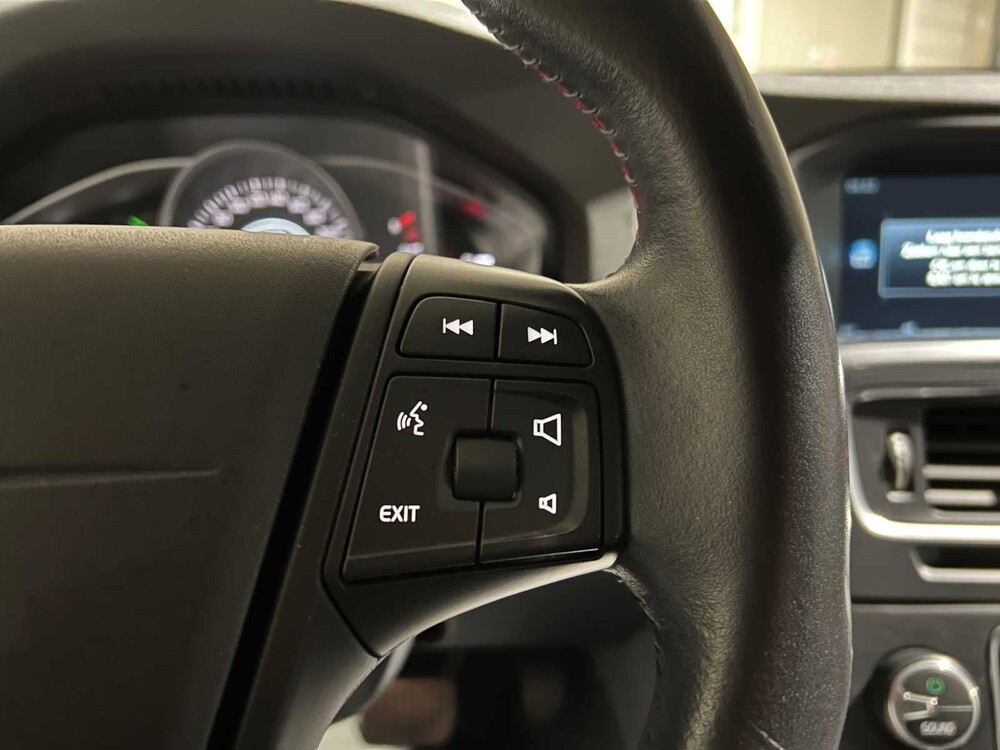 Volvo V60 2.0 D2 Momentum 120pk 2016 -Automaat-, H-765-RV