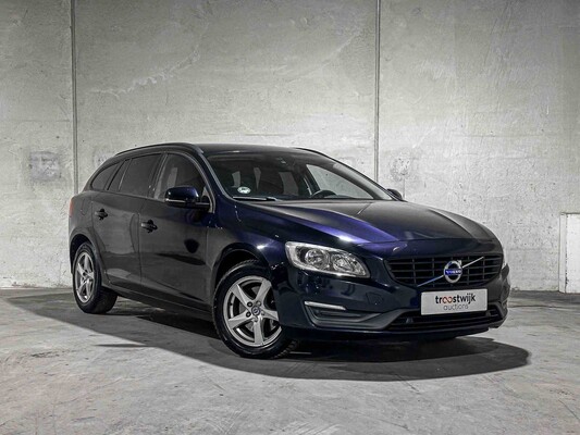 Volvo V60 2.0 D2 Momentum 120hp 2016 -Automatic-, H-765-RV