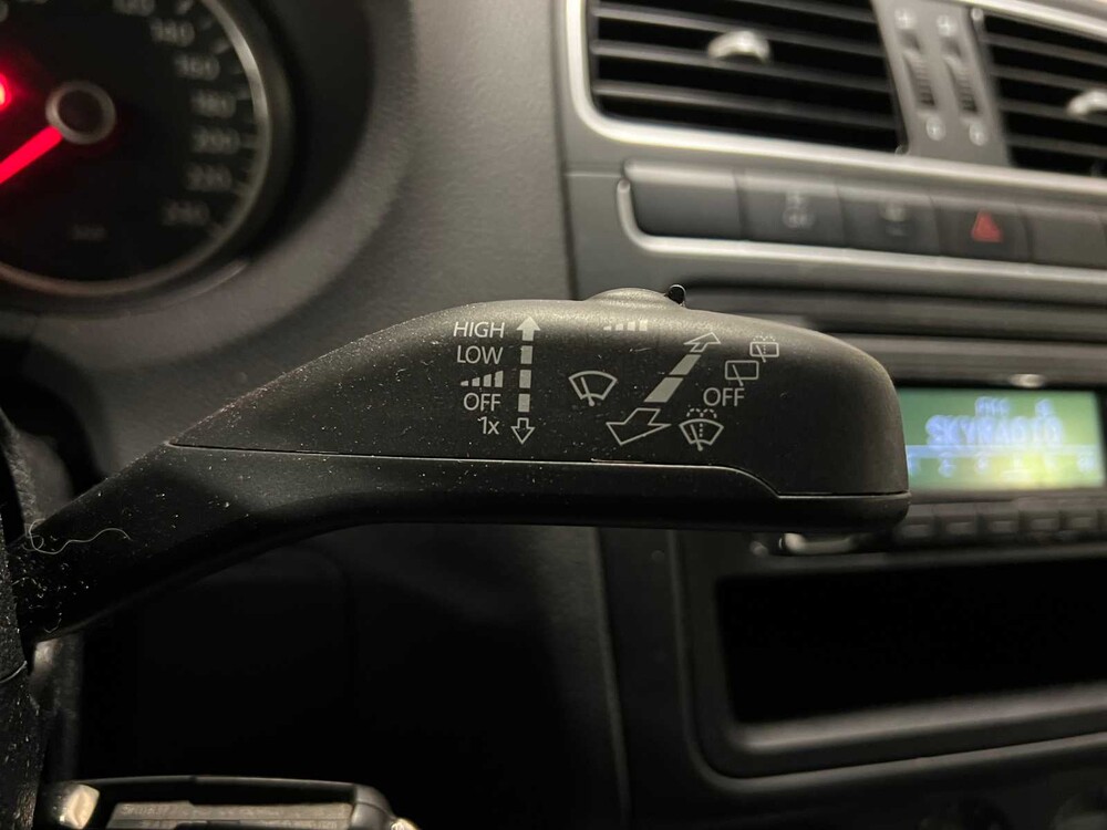 Volkswagen Polo 1.2 TSI BlM. Edition 90hp 2013 (Original-NL), 1-SLZ-53