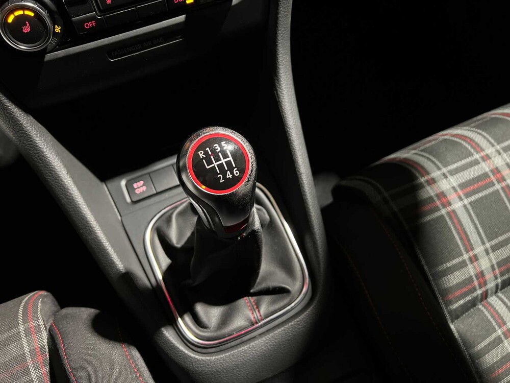 Volkswagen Golf GTI 2.0 TSI 211PS 2009, 79-JVZ-3