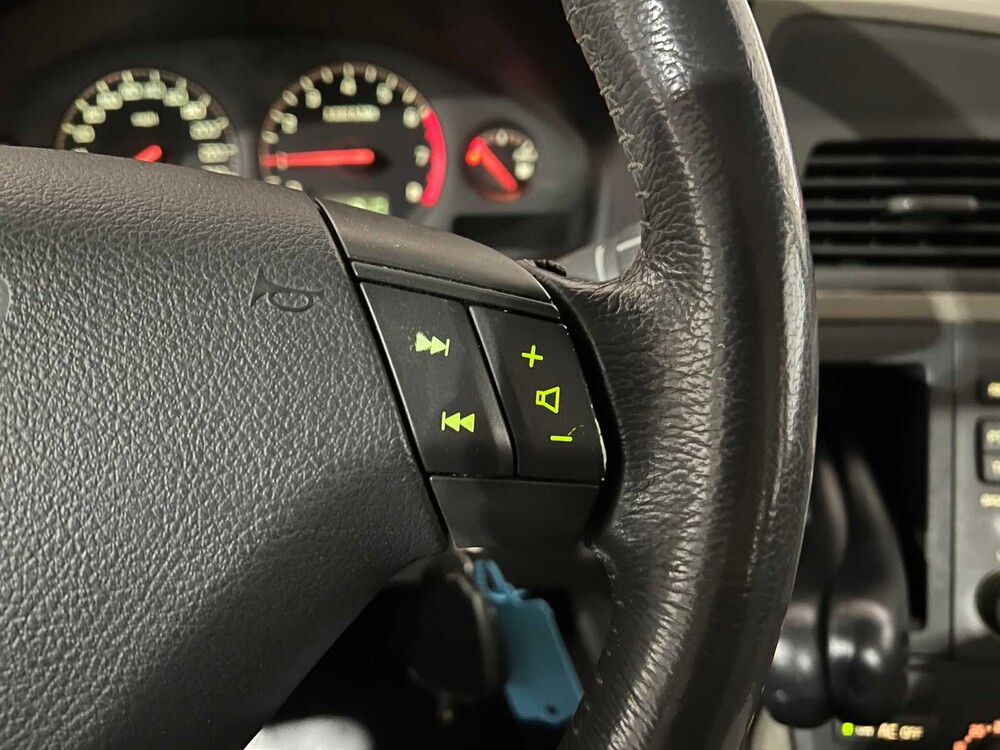 Volvo S60 2.4 140pk 2001, 88-HD-RN