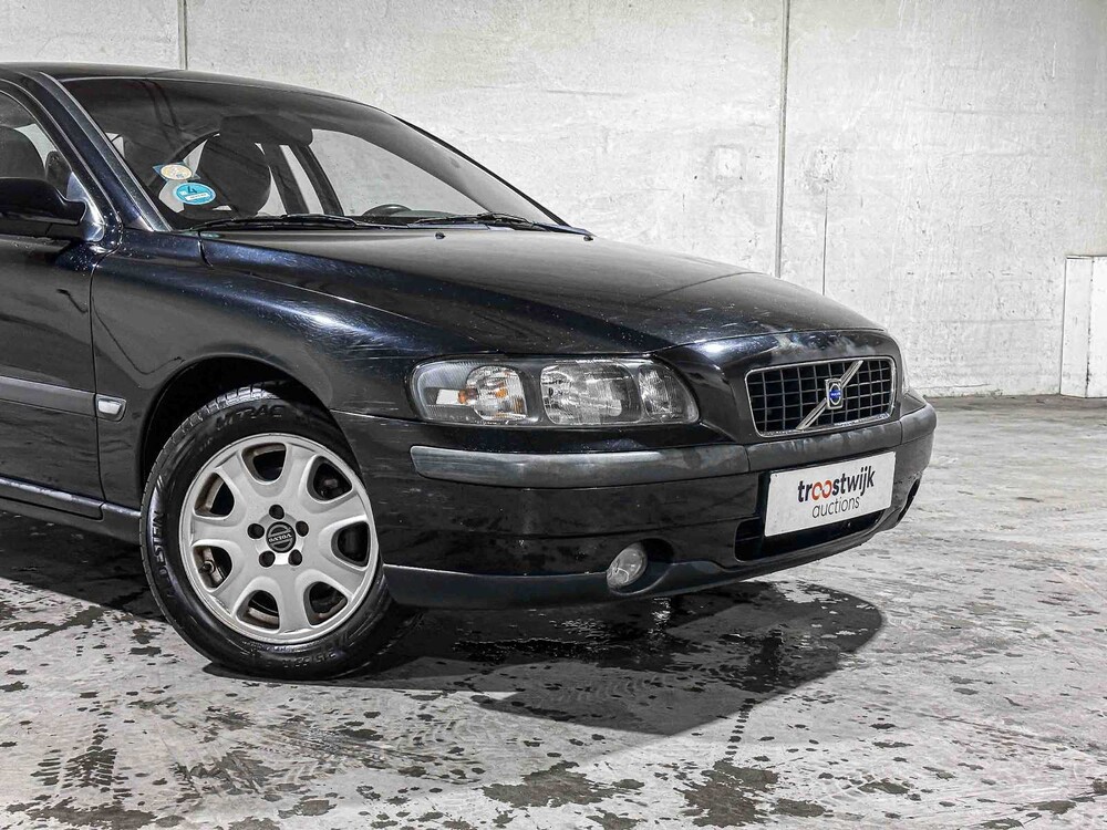 Volvo S60 2.4 140pk 2001, 88-HD-RN
