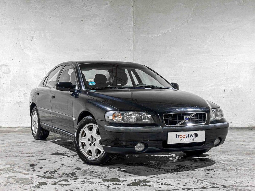 Volvo S60 2.4 140pk 2001, 88-HD-RN