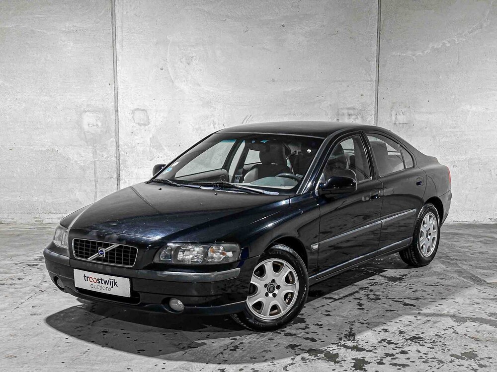 Volvo S60 2.4 140pk 2001, 88-HD-RN