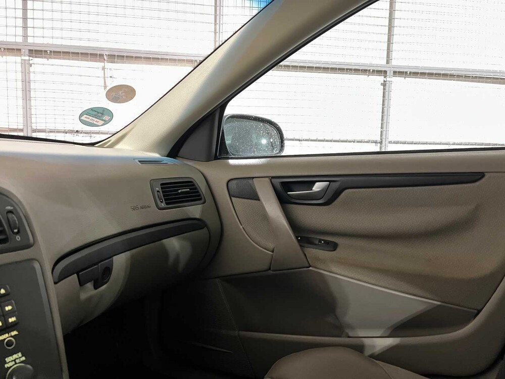 Volvo S60 2.4 140pk 2001, 88-HD-RN