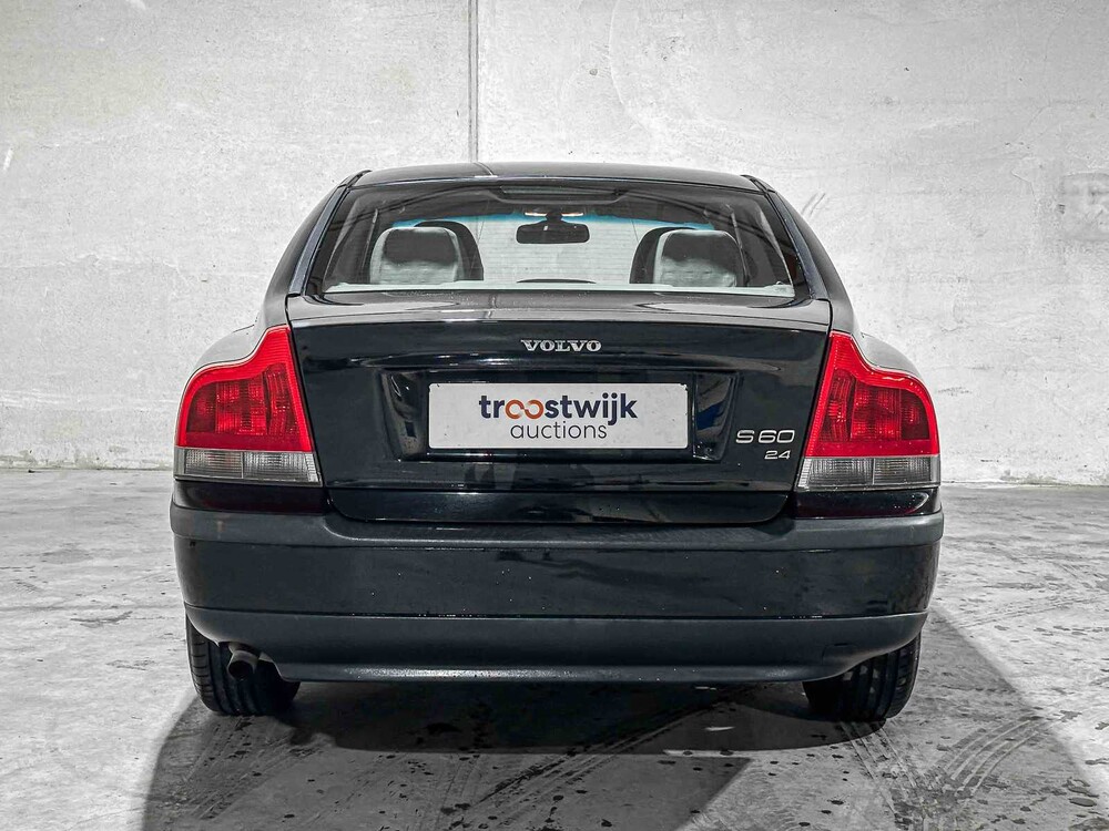 Volvo S60 2.4 140pk 2001, 88-HD-RN