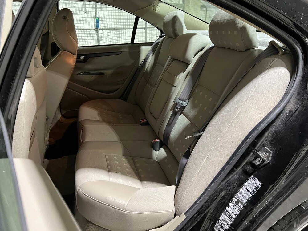 Volvo S60 2.4 140pk 2001, 88-HD-RN