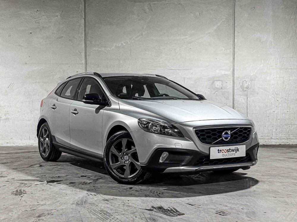Volvo V40 Cross Country 1.6 T4 Momentum 179pk 2013, 7-KDH-93