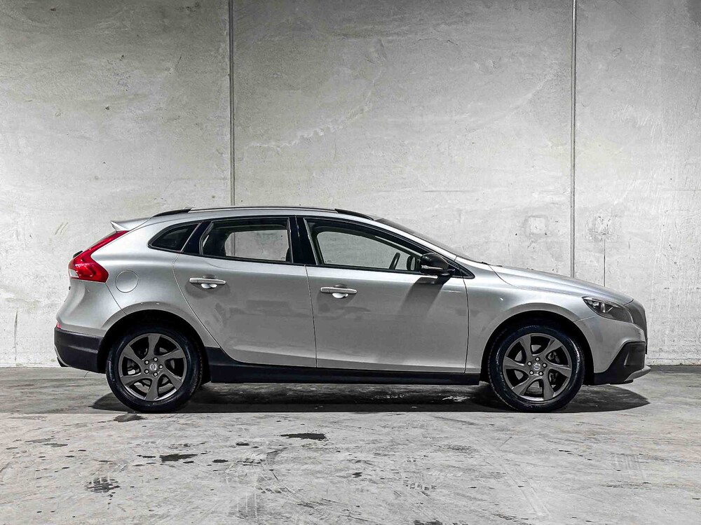 Volvo V40 Cross Country 1.6 T4 Momentum 179pk 2013, 7-KDH-93