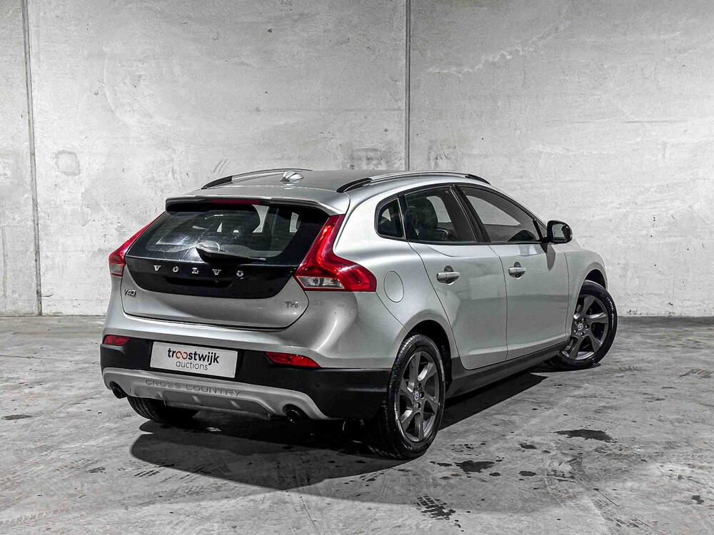 Volvo V40 Cross Country 1.6 T4 Momentum 179pk 2013, 7-KDH-93
