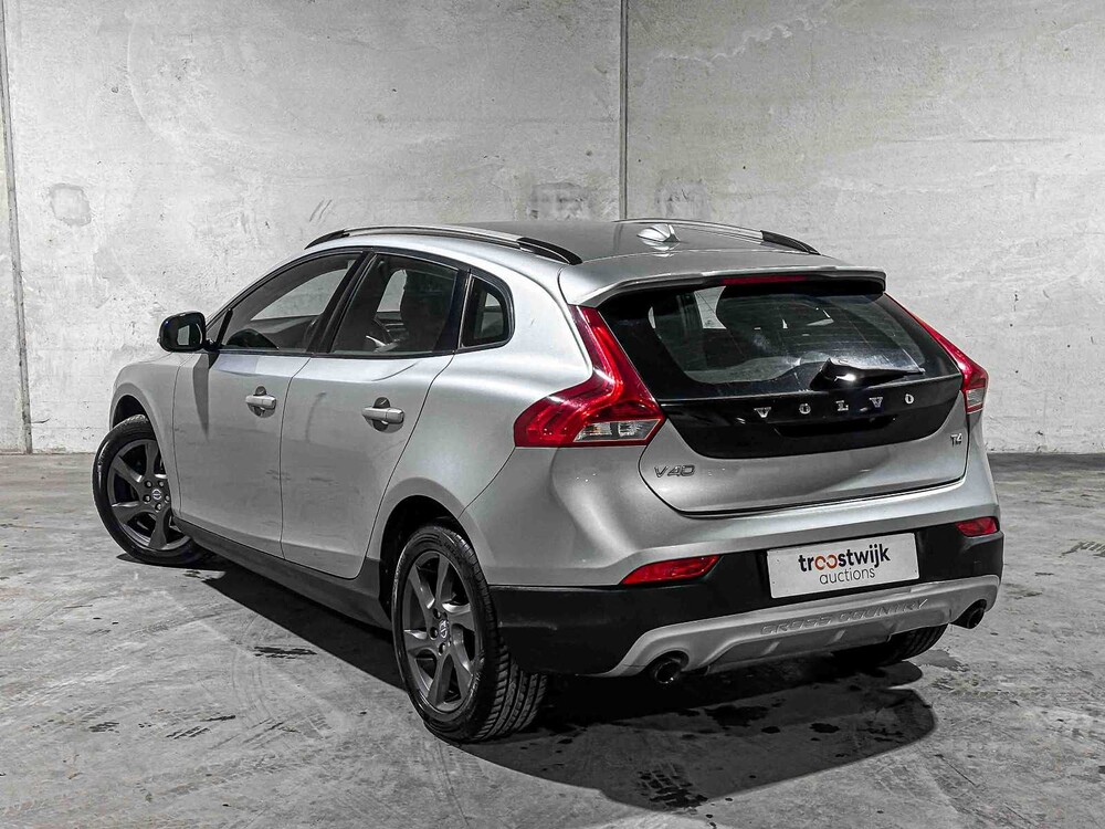 Volvo V40 Cross Country 1.6 T4 Momentum 179pk 2013, 7-KDH-93