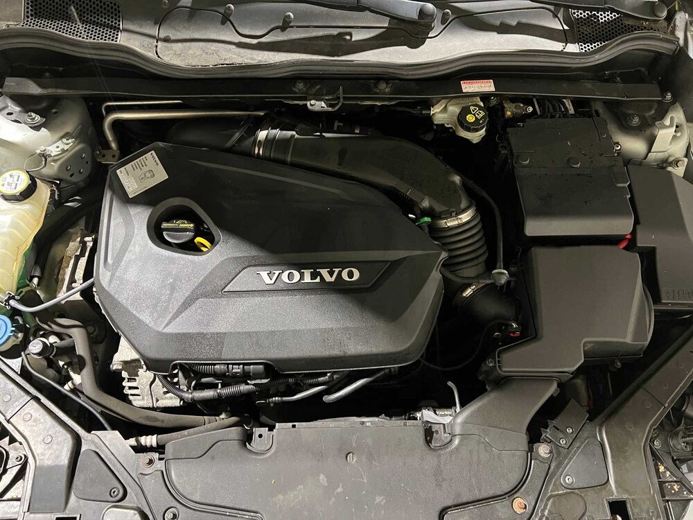 Volvo V40 Cross Country 1.6 T4 Momentum 179pk 2013, 7-KDH-93