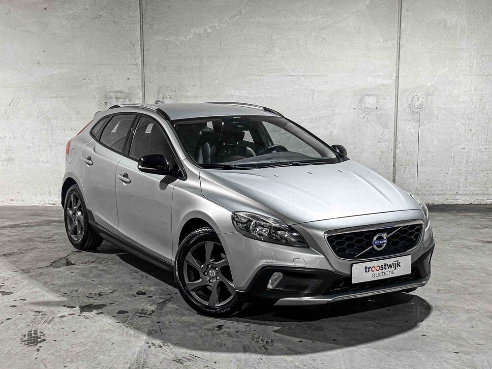 Volvo V40 Cross Country 1.6 T4 Momentum 179pk 2013, 7-KDH-93