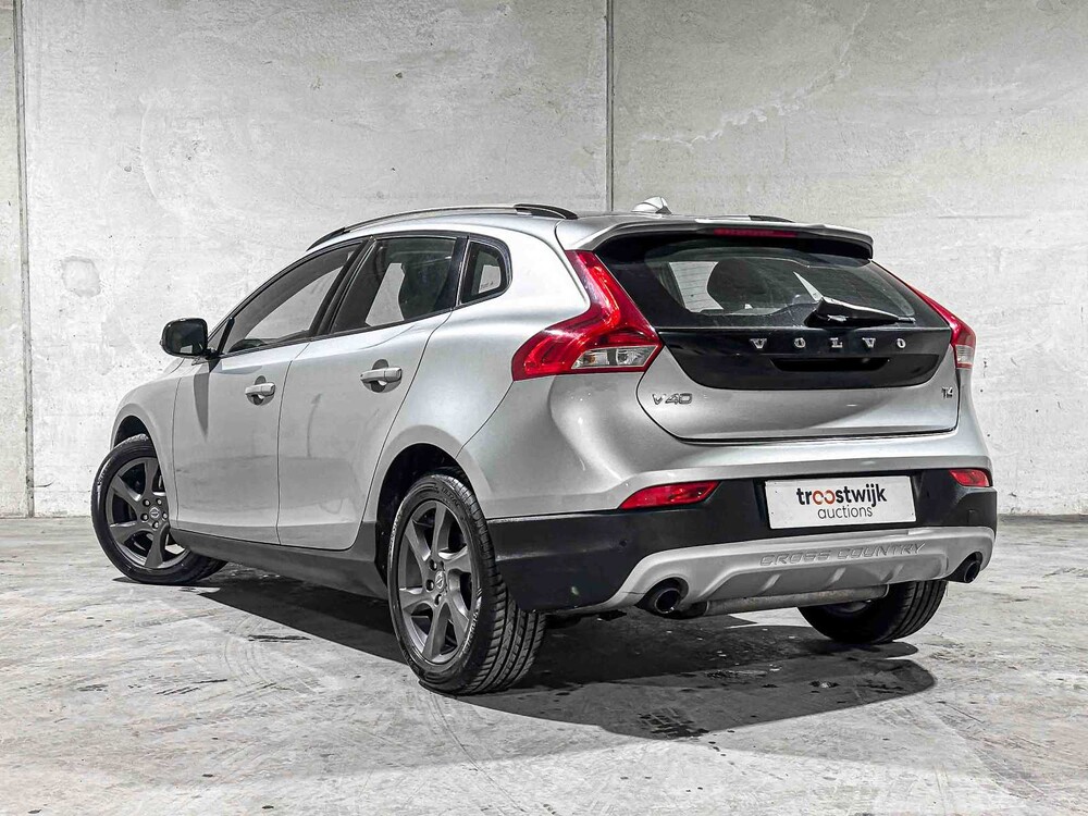 Volvo V40 Cross Country 1.6 T4 Momentum 179pk 2013, 7-KDH-93