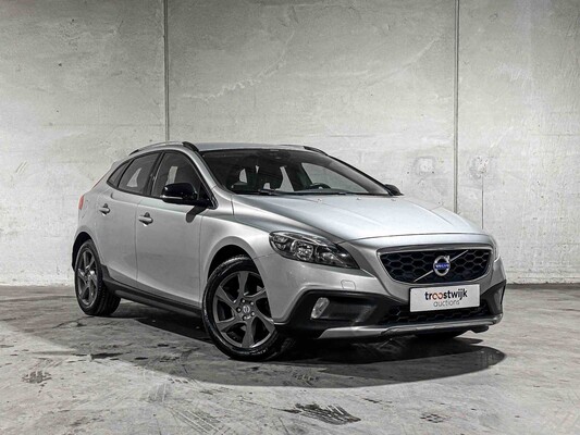 Volvo V40 Cross Country 1.6 T4 Momentum 179hp 2013, 7-KDH-93