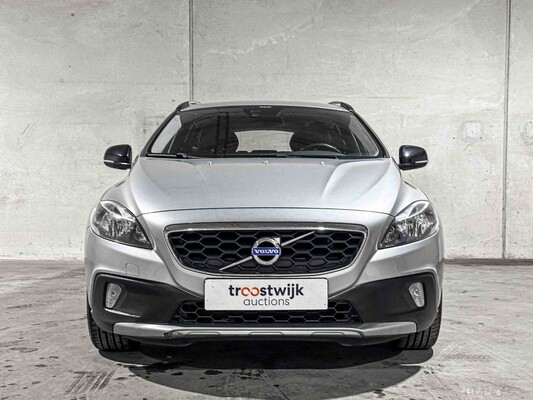 Volvo V40 Cross Country 1.6 T4 Momentum 179hp 2013, 7-KDH-93