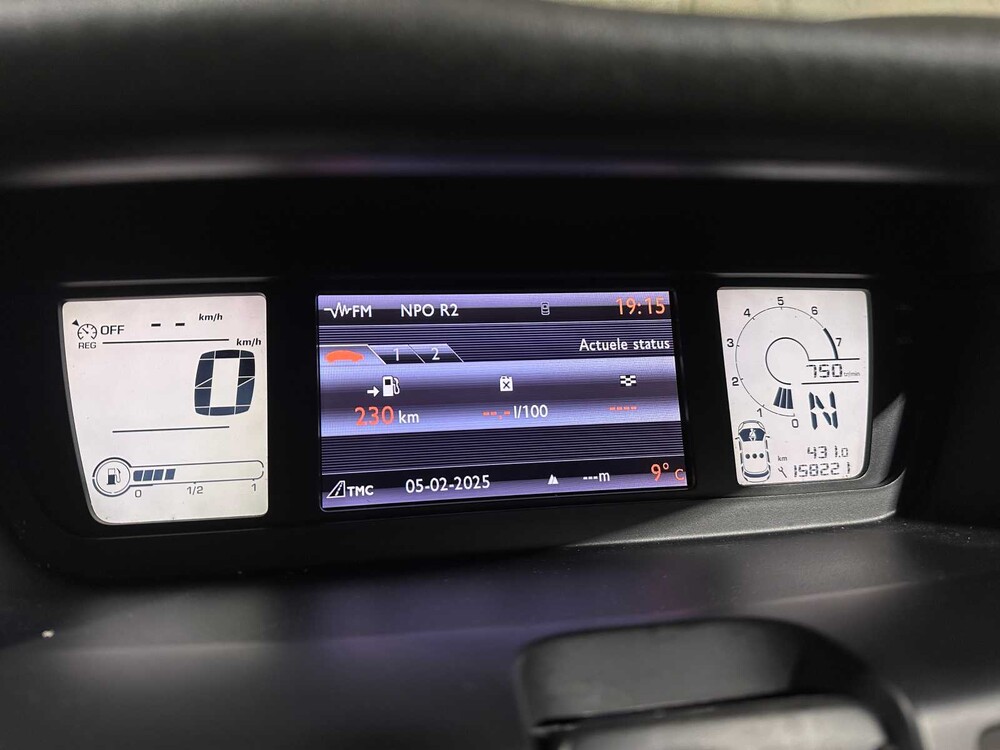 Citroen Grand C4 Picasso 1.6 THP Business EB6V 7-Sitzer 156PS 2011, 37-PLH-7