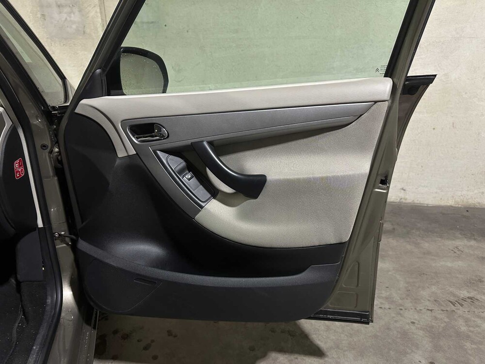 Citroen Grand C4 Picasso 1.6 THP Business EB6V 7-Sitzer 156PS 2011, 37-PLH-7