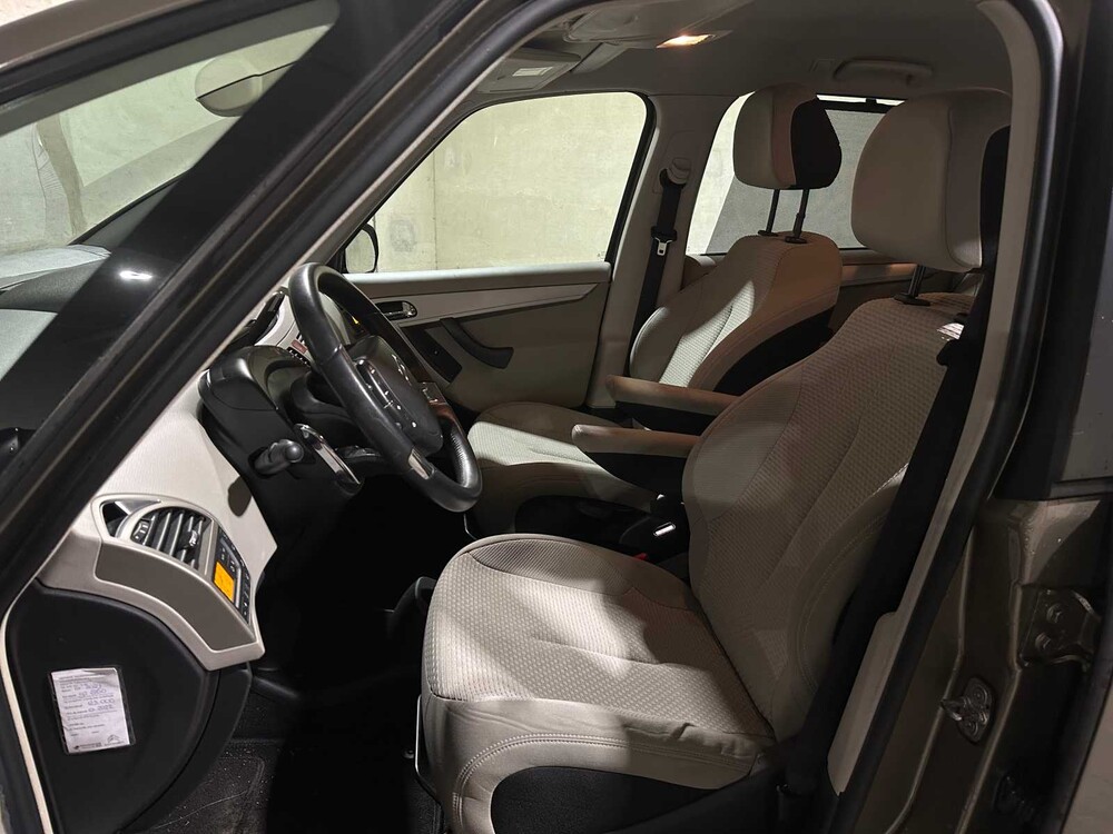 Citroen Grand C4 Picasso 1.6 THP Business EB6V 7-Sitzer 156PS 2011, 37-PLH-7