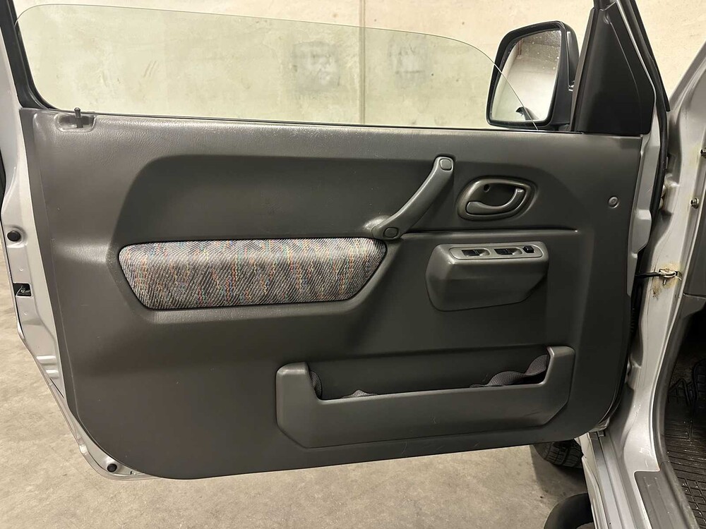 Suzuki Jimny 4X4 1.3 JLX 80hp 2000 (Original-NL), 20-FX-DH