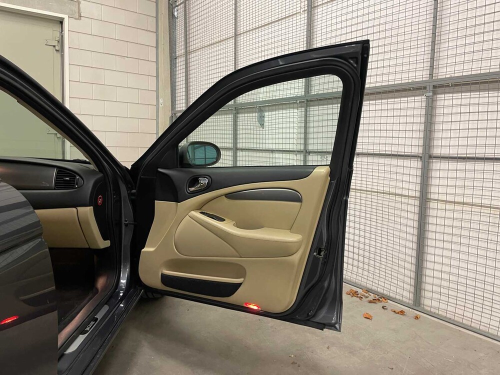 Jaguar S-type 2.5 V6 Sport 200pk 2004 (Origineel-NL), 83-PH-NJ