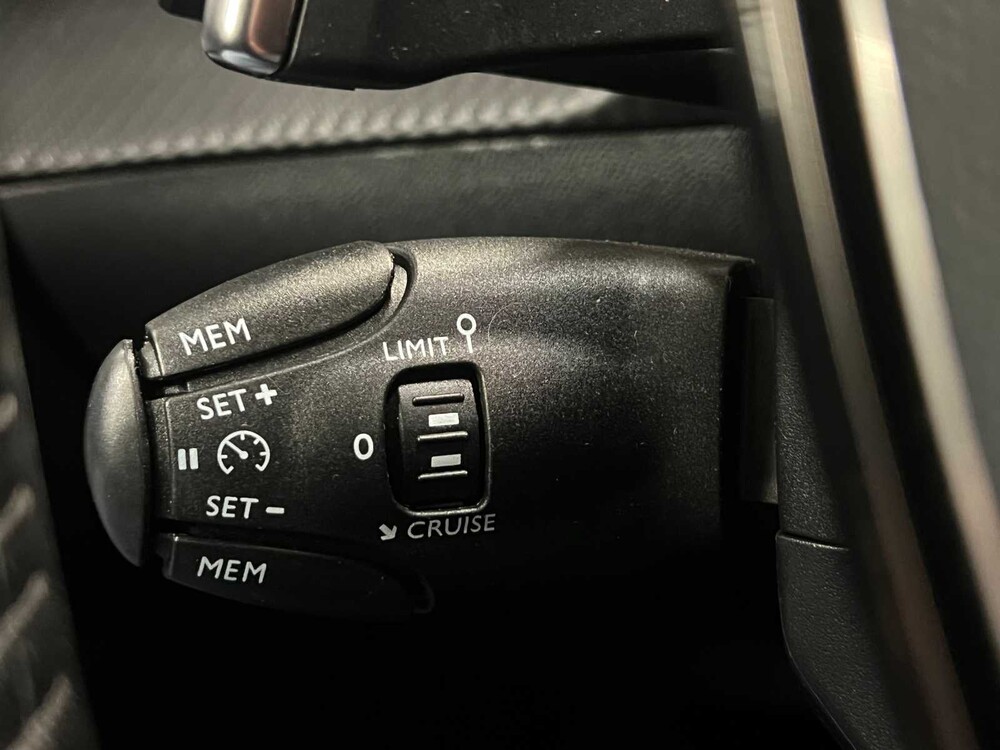 Peugeot 2008 1.2 PT Allure Pack 131pk 2021, N-737-JX