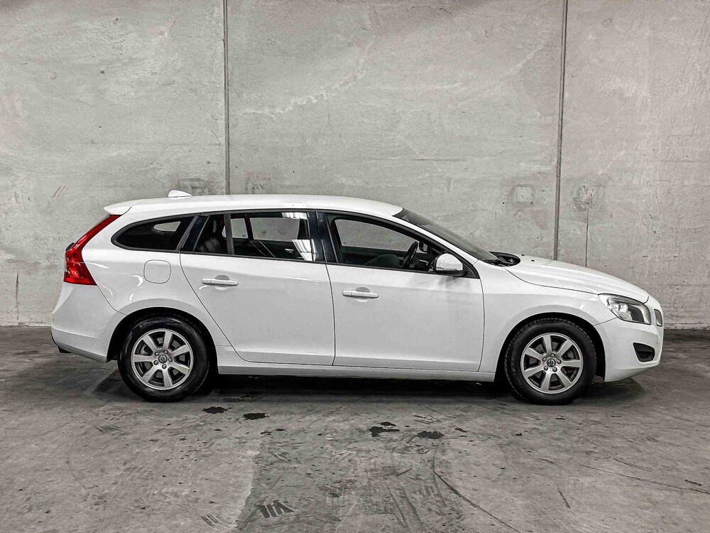 Volvo V60 1.6 T3 Kinetic 150pk 2011 (Origineel-NL), 36-PGK-5