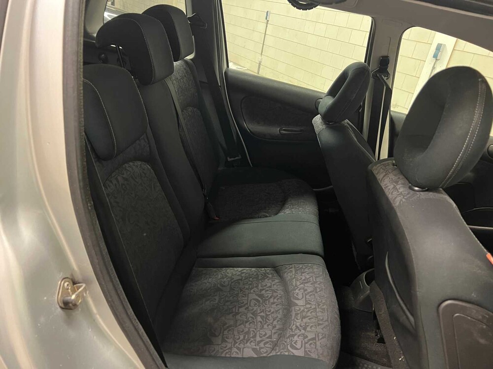 Peugeot 206 SW 1.6-16V Quiksilver 109pk 2005 (Origineel-NL), 29-RF-VB