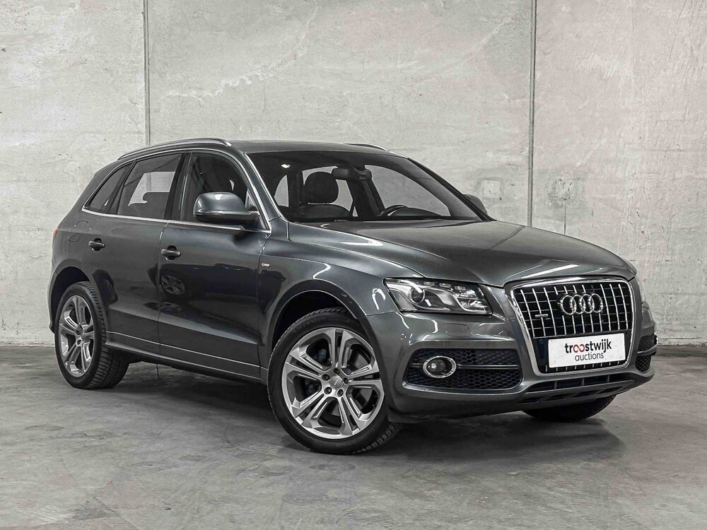 Audi Q5 3.2 FSI V6 Quattro S-line 271PS 2011, 52-XXH-7