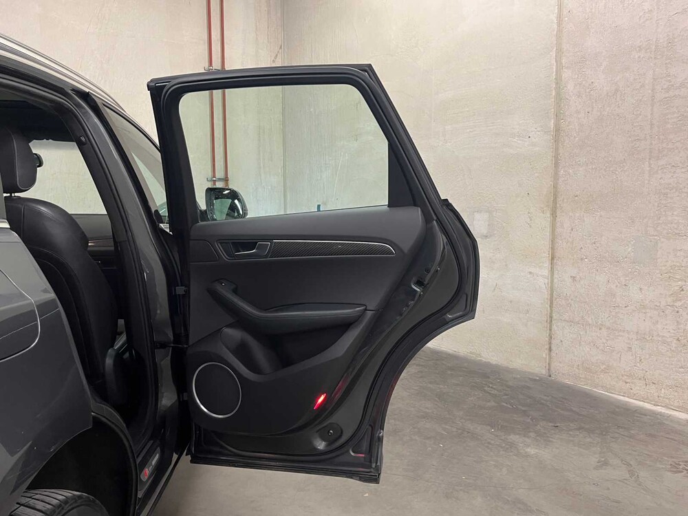 Audi Q5 3.2 FSI V6 Quattro S-line 271PS 2011, 52-XXH-7