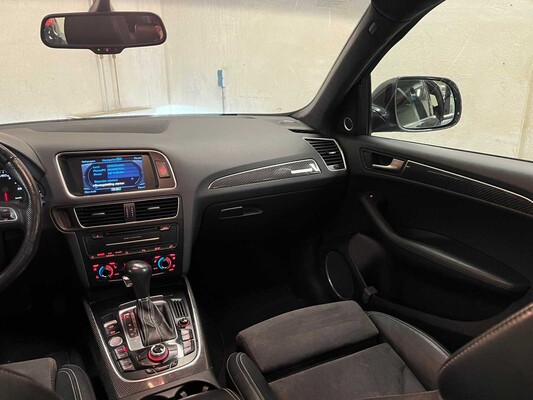 Audi Q5 3.2 FSI V6 Quattro S-line 271hp 2011, 52-XXH-7