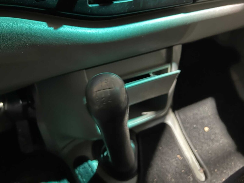 Volkswagen LT 35 2.5 TDI 109pk 2005, 16-BT-GP