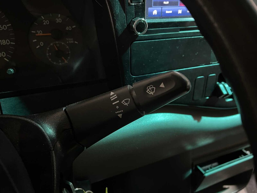 Volkswagen LT 35 2.5 TDI 109pk 2005, 16-BT-GP