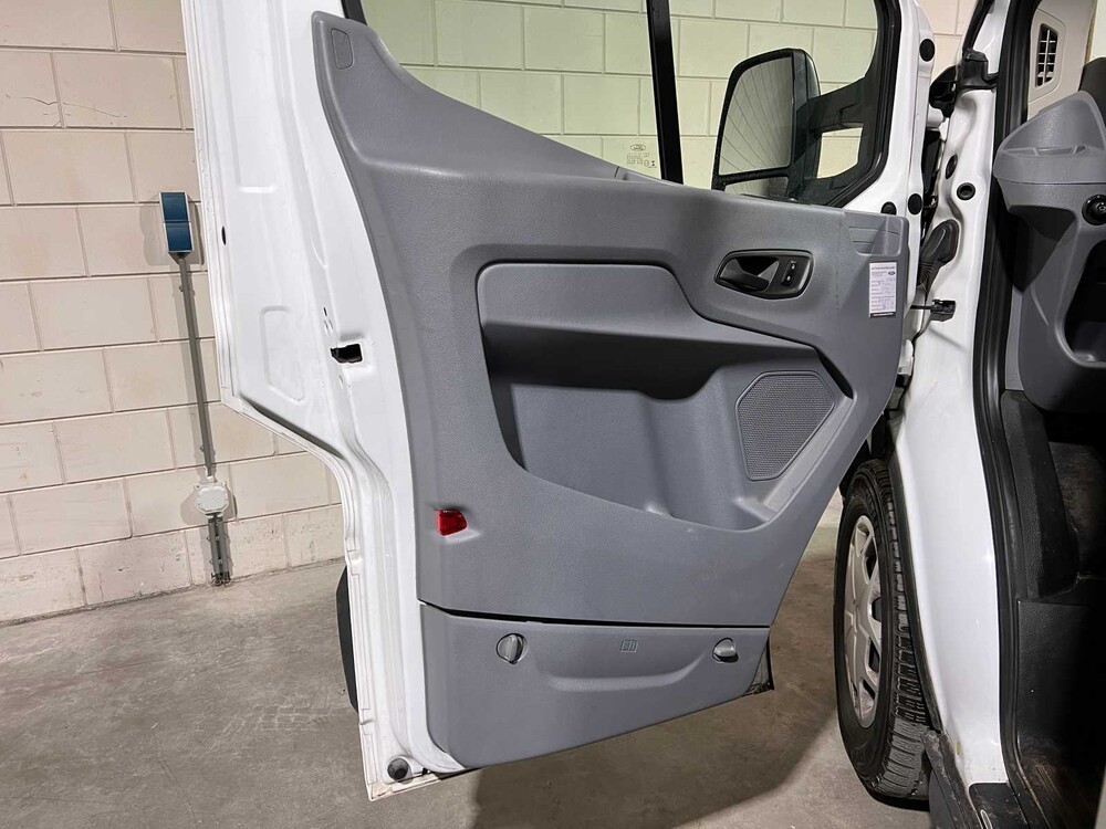 Ford Transit 350 2.0 TDCI L2H1 Trend 131pk 2018 Bedrijfswagen, V-912-LD