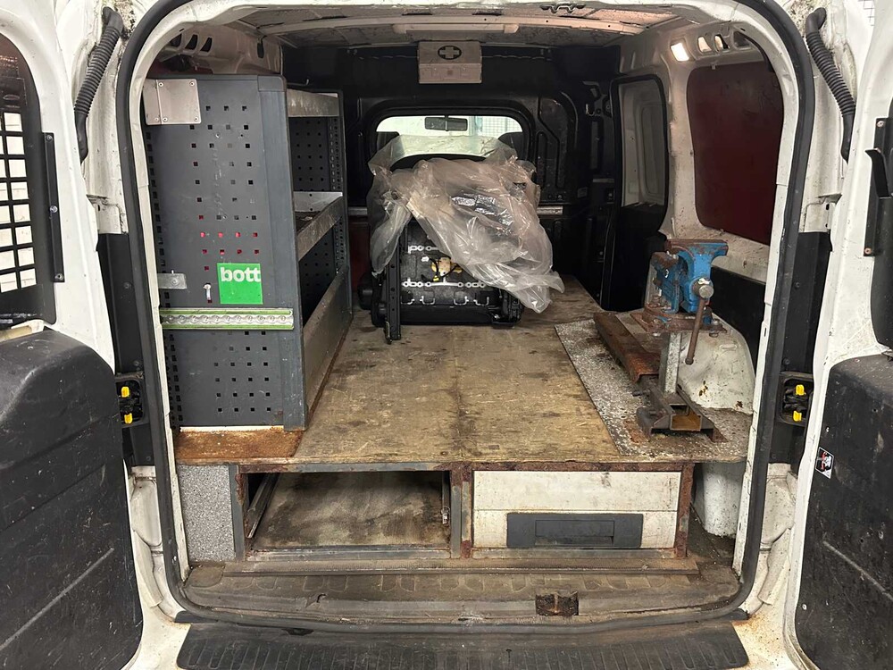 Opel Combo 1.3 CDTi L2H1 Sport 95pk 2018, V-598-SN Bedrijfswagen