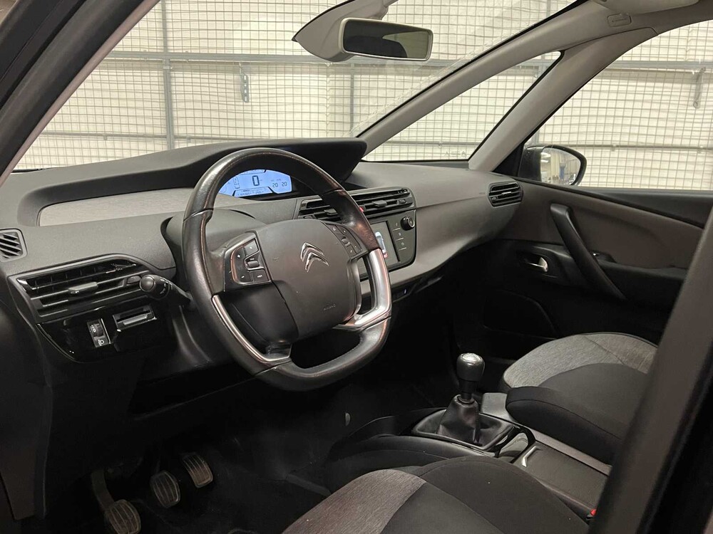 Citroen C4 Picasso 1.2 PT Selection 131pk 2018 (Origineel-NL), SP-541-L