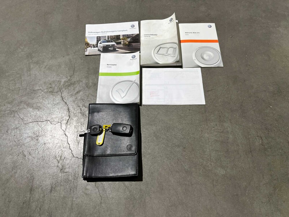 Volkswagen Amarok 2.0 TDI 4Motion DC Trendline 140pk 2016, VZ-648-J Bedrijfswagen