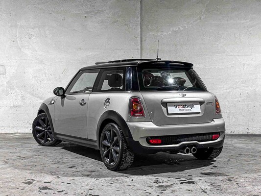 Mini Cooper S 1.6 174hp 2006, GV-048-L Youngtimer