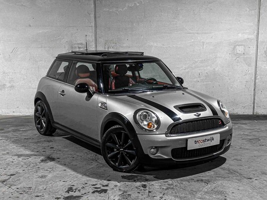 Mini Cooper S 1.6 174hp 2006, GV-048-L Youngtimer