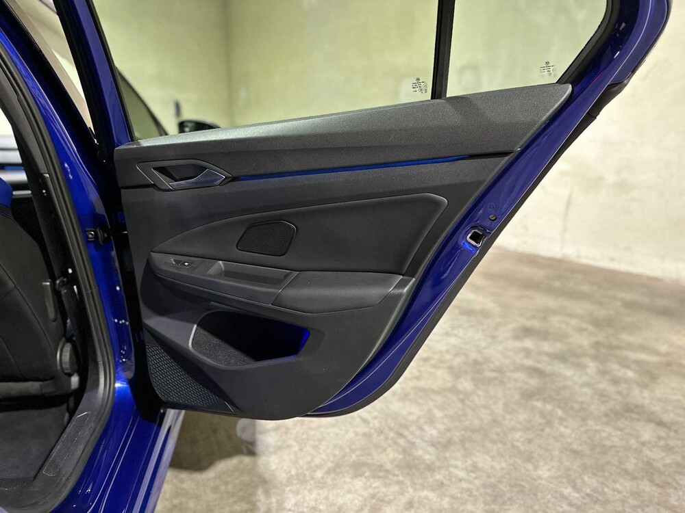 Volkswagen Golf VIII R 4Motion 20th Annniversary -AKRAPOVIC- 2.0 TSI 333hp 2023 LIMITED (Golf 8), NL REGISTRIERUNG