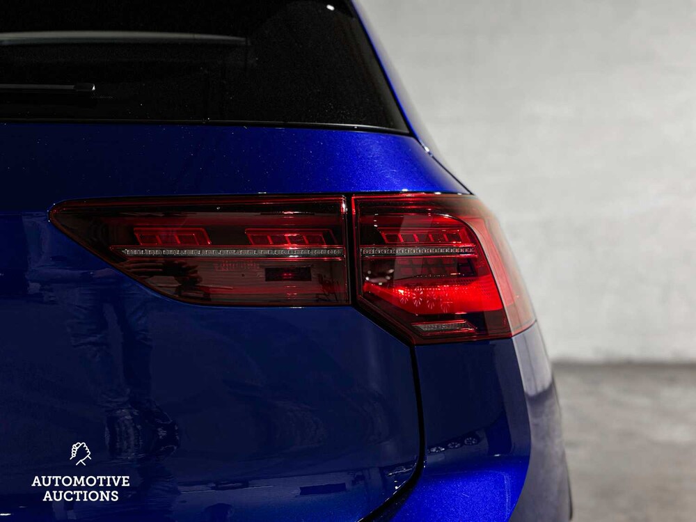 Volkswagen Golf VIII R 4Motion 20th Annniversary -AKRAPOVIC- 2.0 TSI 333hp 2023 LIMITED (Golf 8), NL REGISTRIERUNG
